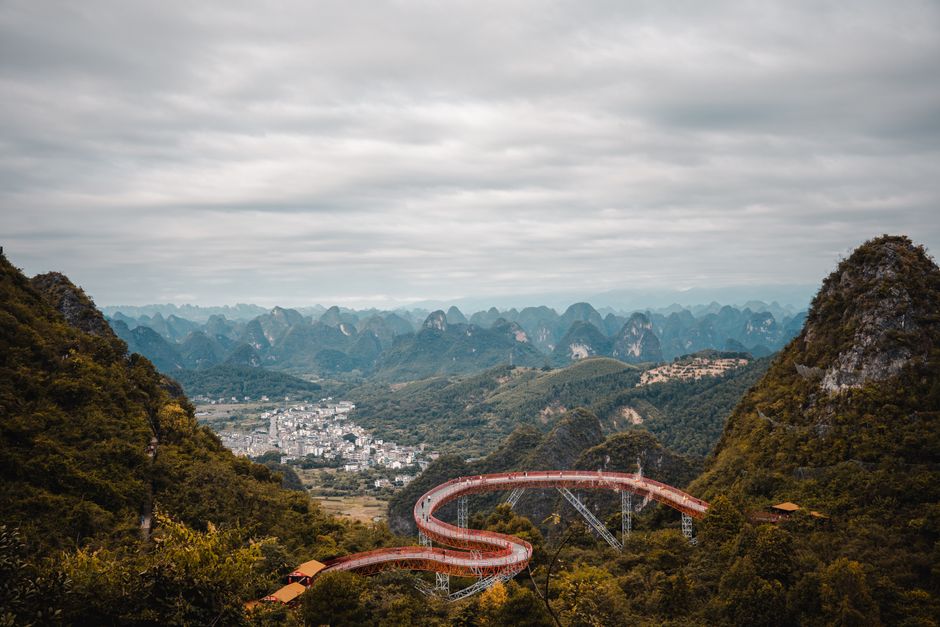 武隆天生三桥与仙女山：世界自然遗产的壮美之旅